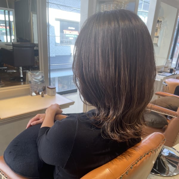 ★ROMA銀座★ ３Dカラー透明感グレージュ×くびれミディ