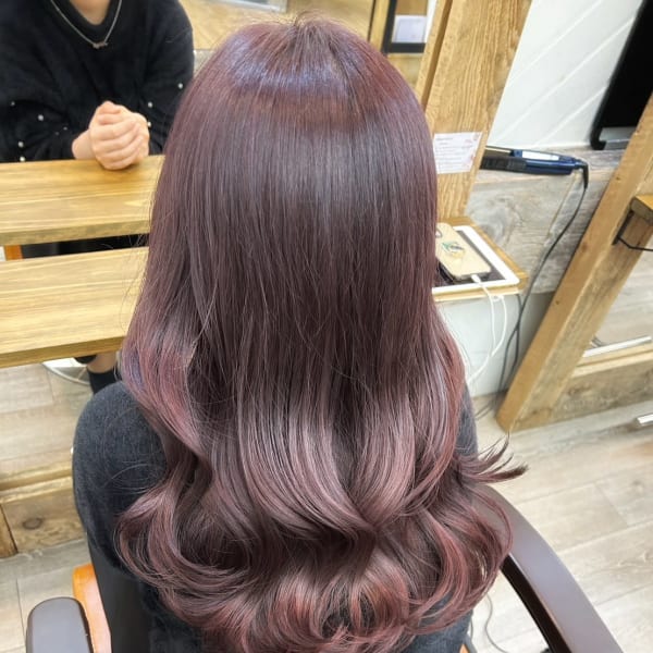 レイヤーロングピンクグレーベージュアッシュ前髪パーマ