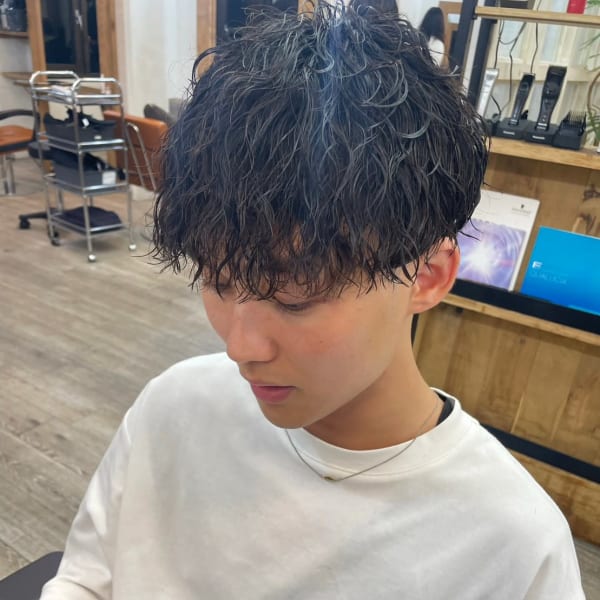 メンズカット爽やか刈り上げマッシュ波巻きパーマ