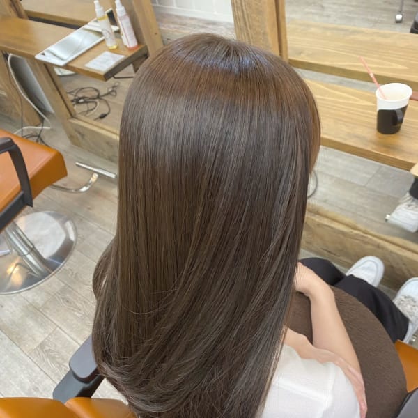 髪質改善トリートメント艶髪ベージュさら艶ストレートロング