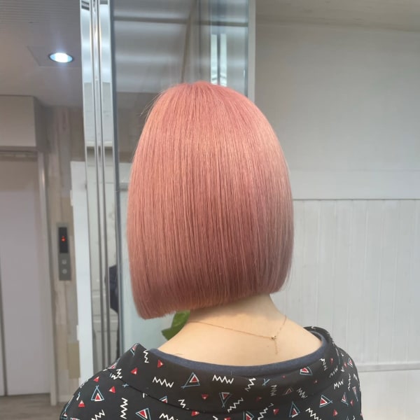 艶髪ハイトーンピンクベージュボブ髪質改善トリートメント