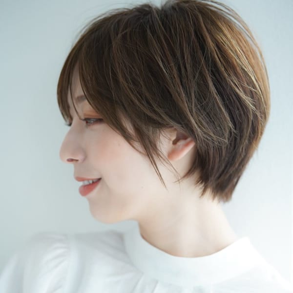 マフラーを巻く季節にオススメ♪首回りタイトなハンサムショート