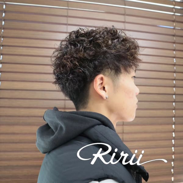 スラムダンク、宮城リョータ風パーマスタイル。 おでこ広い方に|リリー美容室