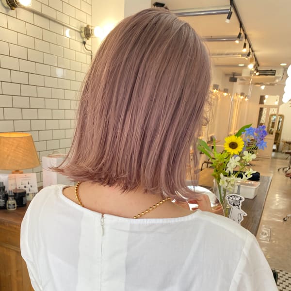 パツっとラインボブ_外はね大人ボブ_20代30代