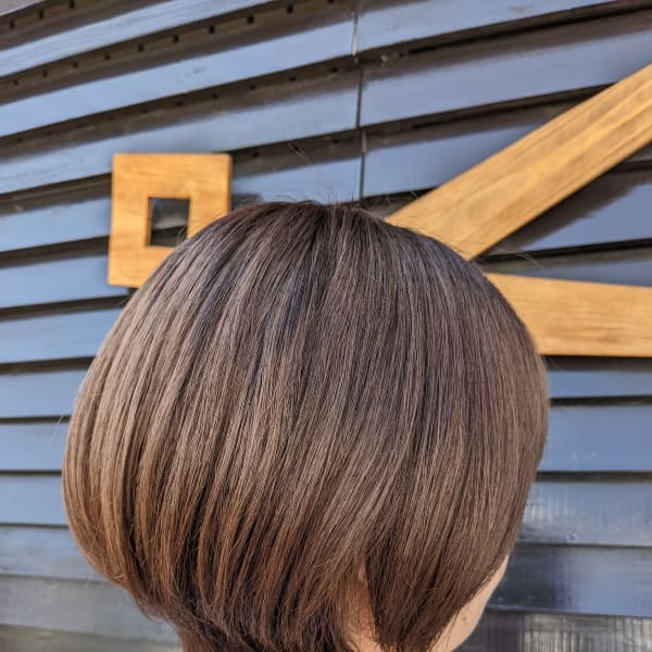 ショートヘアスタイル