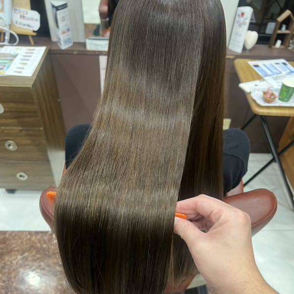 髪質改善ULTOWAトリートメント