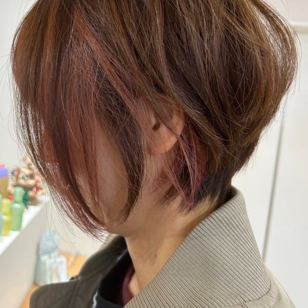 30代40代　ナチュラルブラウンカラー　大人ショートボブ