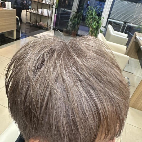 白髪ぼかしベージュ