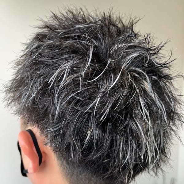 メンズカラー　メッシュ　ハイトーン　ハイライト　メンズカット