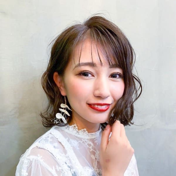 外ハネ波巻きミディアム|Hair make MUSE 二条店