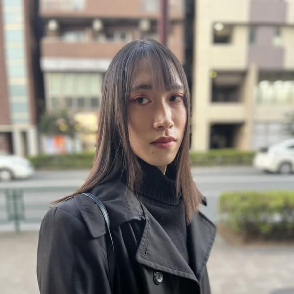 ★くびレイヤーエモージュ前髪マチルダボブインナーグレージュ