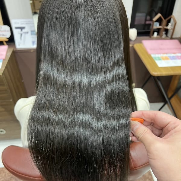 ヘアカラー/髪質改善トリートメント