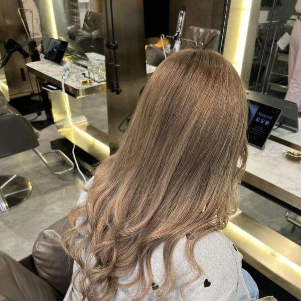 ハイトーンを生かして上品グラデーションに!