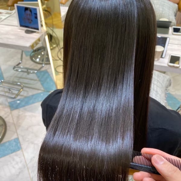 乾かすだけでまとまる!美髪縮毛矯正