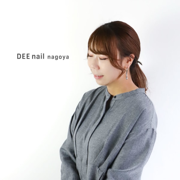 DEE nail nagoya【ディーネイルナゴヤ】のスタッフ紹介。アヤカ