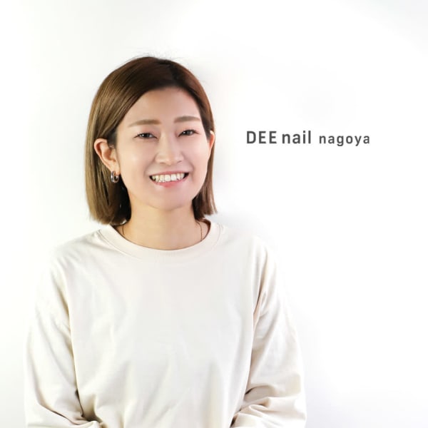 DEE nail nagoya【ディーネイルナゴヤ】のスタッフ紹介。ナカムラ
