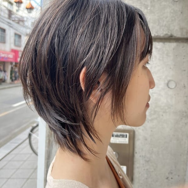 大人ミディアムウルフヘア