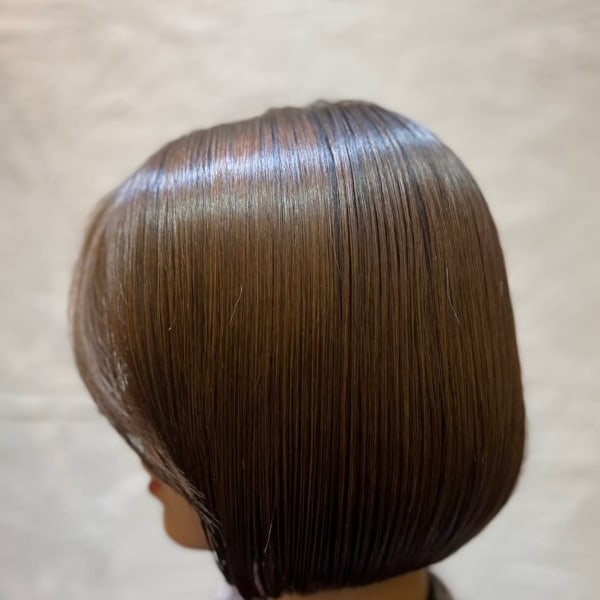 艶感丸みショートボブ　縮毛矯正　ストレート　髪質改善