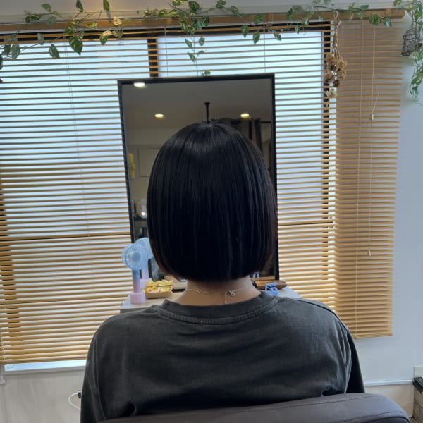 外国人風ストレートボブ