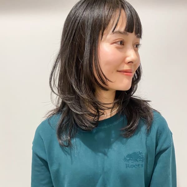 ウルフレイヤー顔周りレイヤー　ハイレイヤー　ワイドバング