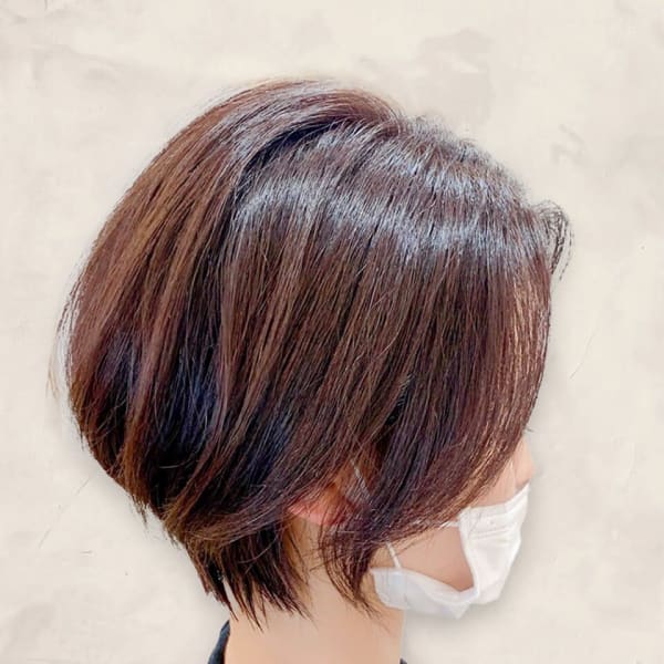 20代30代40代前下がりショート艶感ナチュラルブラウン