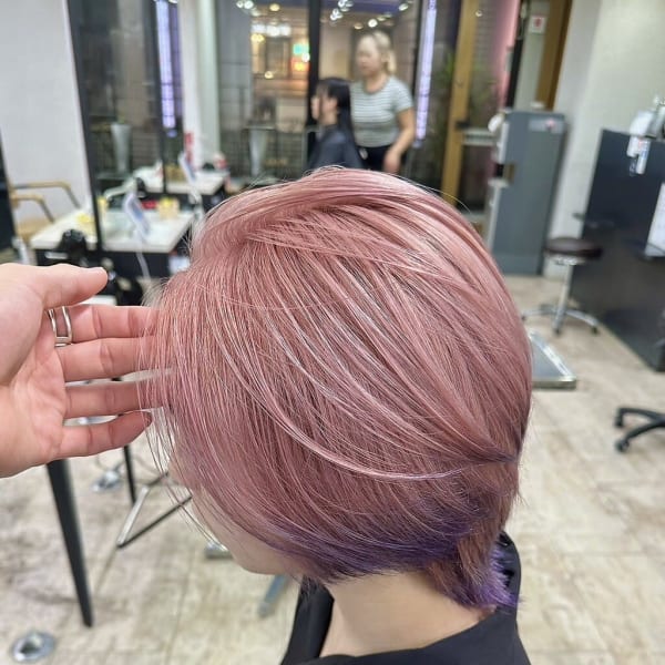 ホワイトピンク×ラベンダー裾カラーショートボブ所沢