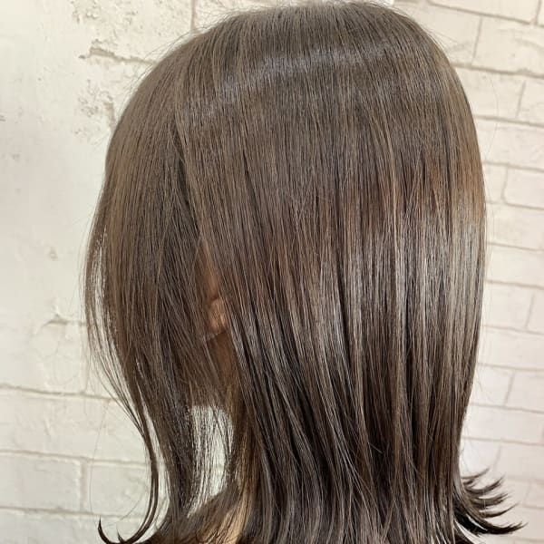 ハイライトミルクティーベージュ外はね10代20代30代所沢