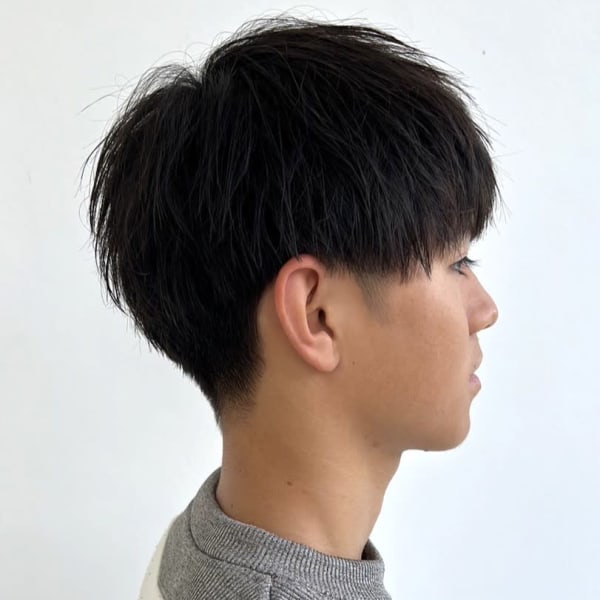 黒髪 ツーブロック ミニマッシュ 刈り上げ ストレート