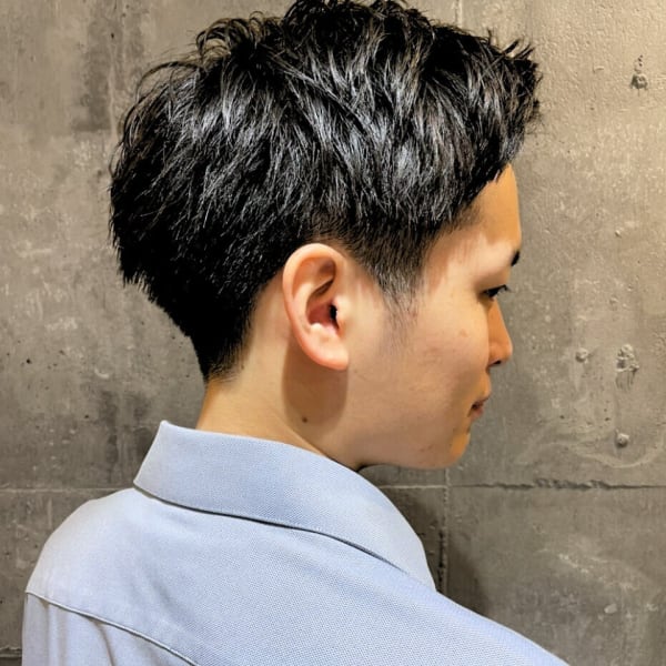 アップバング　ニュアンスパーマ　ツーブロック　ビジネス