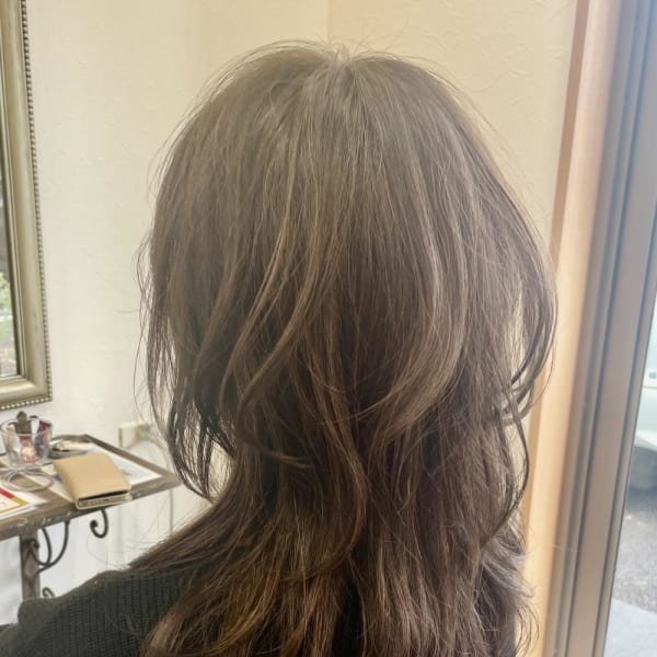 大人可愛い/ふんわりひし形/ウルフカット