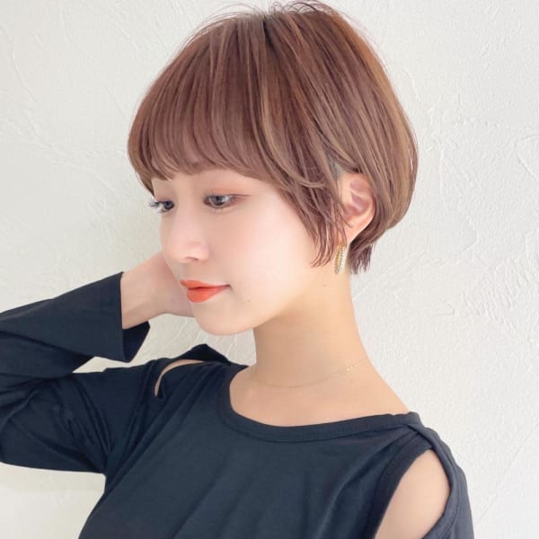 ショートボブ髪型30代40代50代前髪あり前髪なし面長畠田