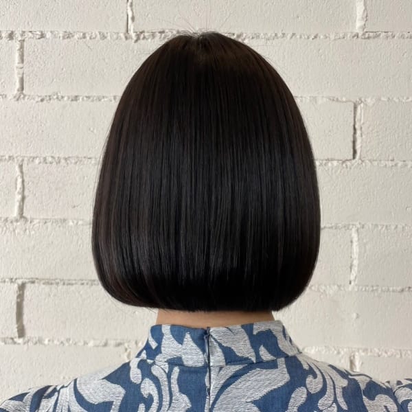 丸みショート　ショートボブ　黒髪　髪質改善　縮毛矯正|atelier mim