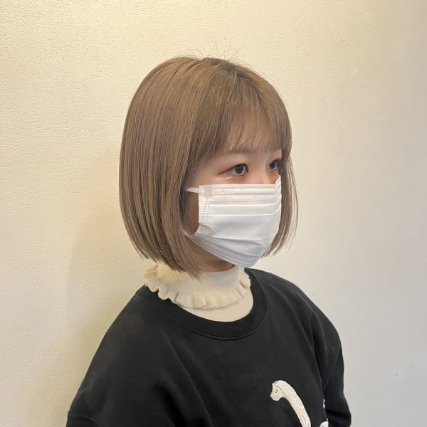 ぷつっとボブ×ベージュカラー　ブリーチ2回〜