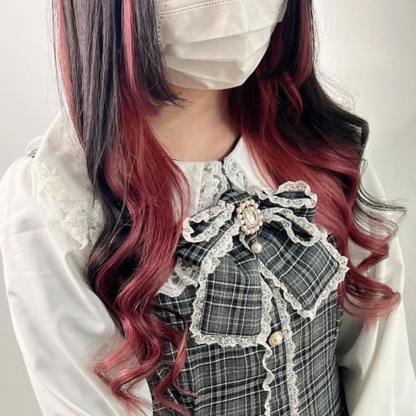 派手派手インナーカラースタイル