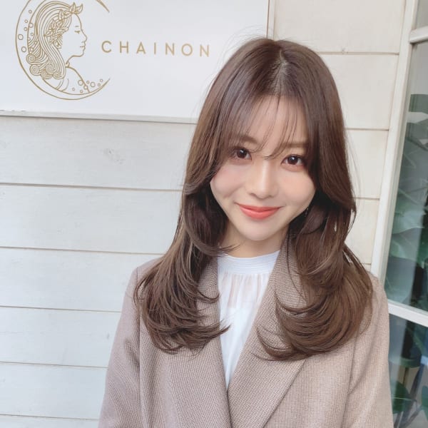 韓国風顔周りのレイヤーで小顔効果大人女子に人気梅ヶ丘美容室