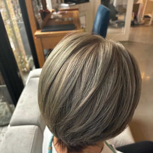 白髪を活かすカラー/白髪ぼかし/50代/60代