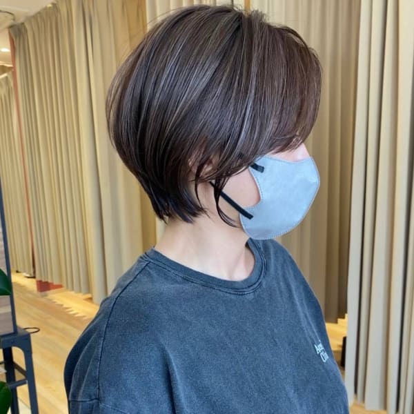 ショートボブ×白髪ぼかしハイライト|balance. hair & eyelash 野田店