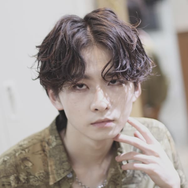 ゆる波打ちセンターパート|Maison