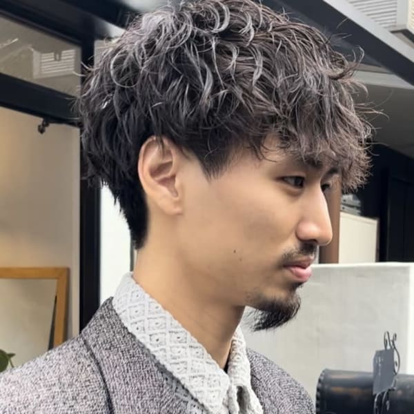 前下がりマッシュスパイラルパーマ