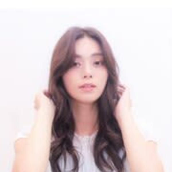 レイヤーロング　前髪パーマ　似合わせカット　ハッシュカット|Menon