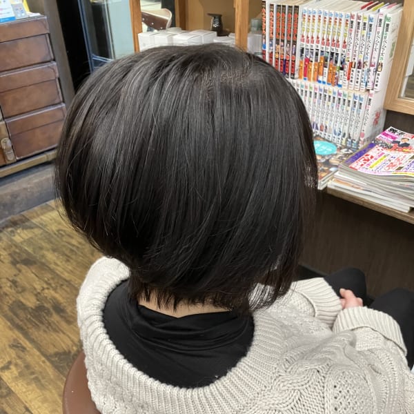ショートボブ