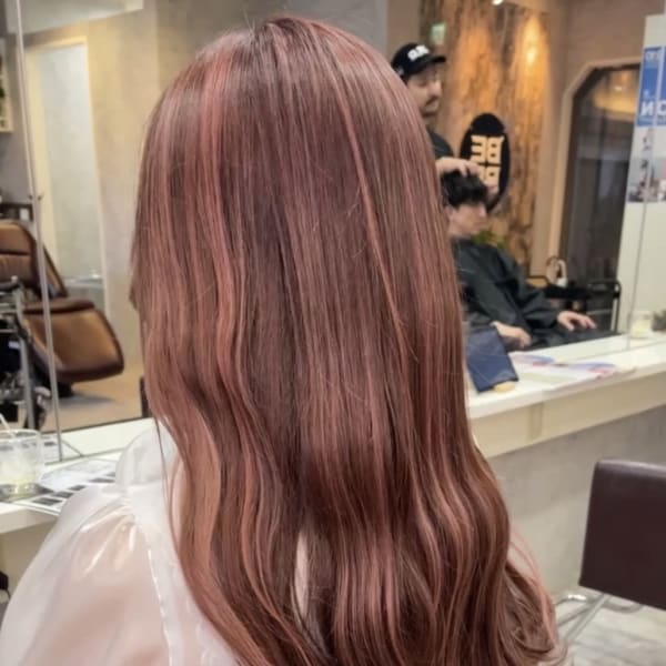 'BEBE(ベベ)ピンクベージュハイライト