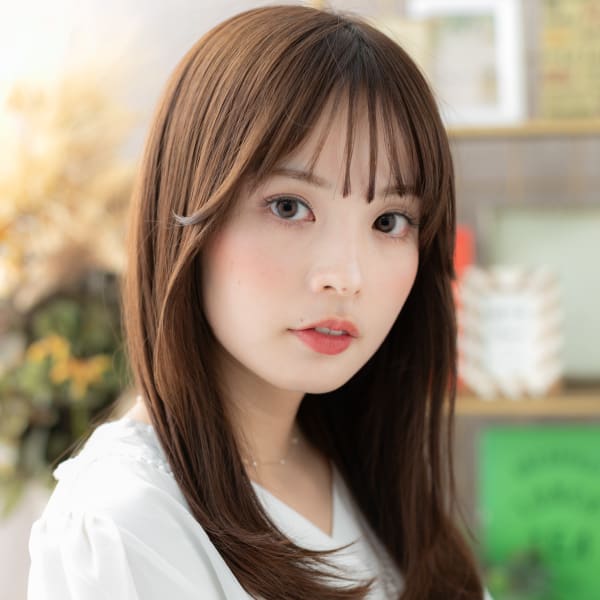 ピンクブラウン艶カラー小顔エアストレート レイヤーロング