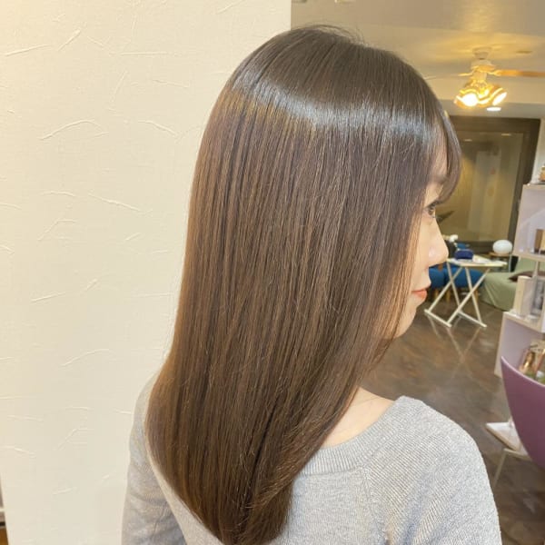 美髪柔らか酸性ストレート10代20代30代40代|ISOLA-blu 黒川店