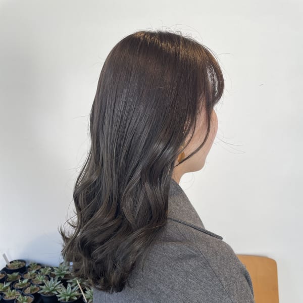 オリーブグレージュ|nico