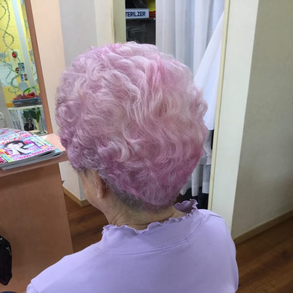 ヘアマニキュア　パーマ