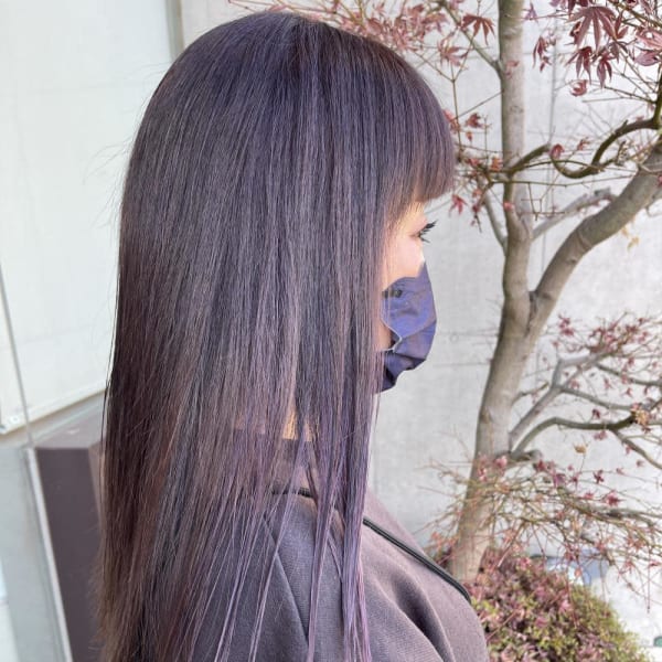 白髪も味方に!濃いめのラベンダーカラー