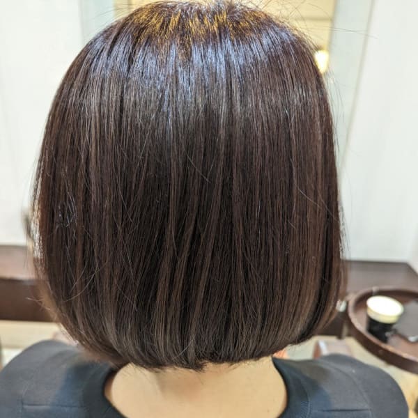 ホワイトアッシュカラー