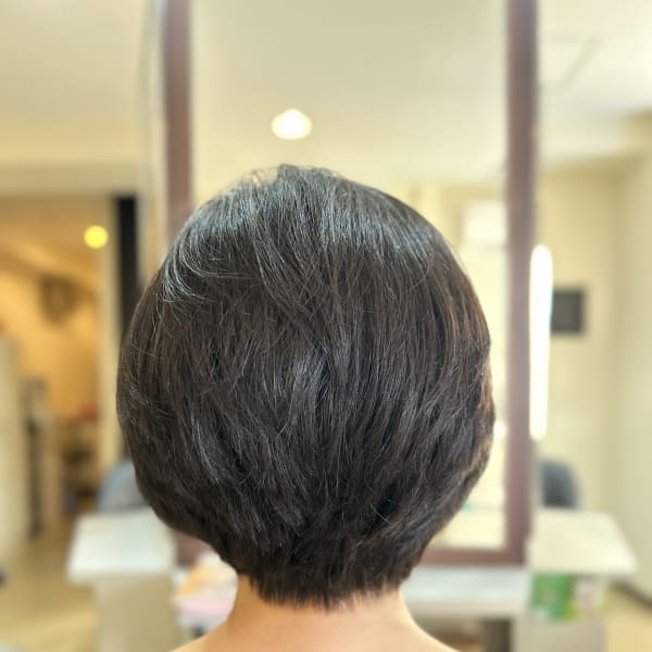 ショートボブ
