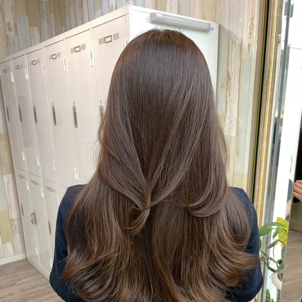髪質改善トリートメントレイヤーカット赤み消しカラーベージュ